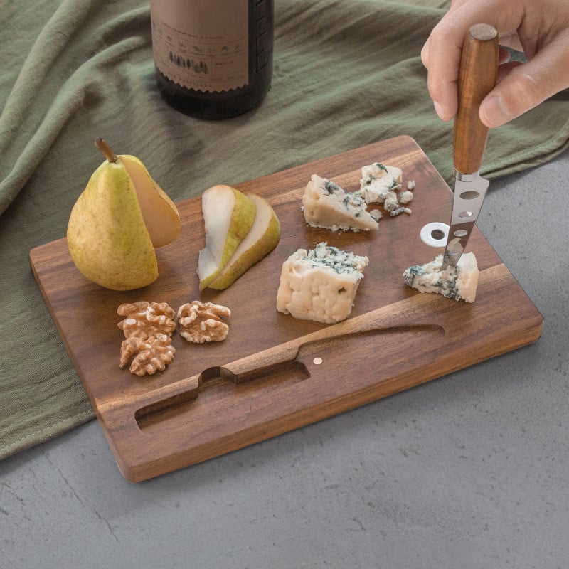 Gourmet y Sommelier | Tabla para quesos Emmental con logo | Regalos Corporativos Personalizados